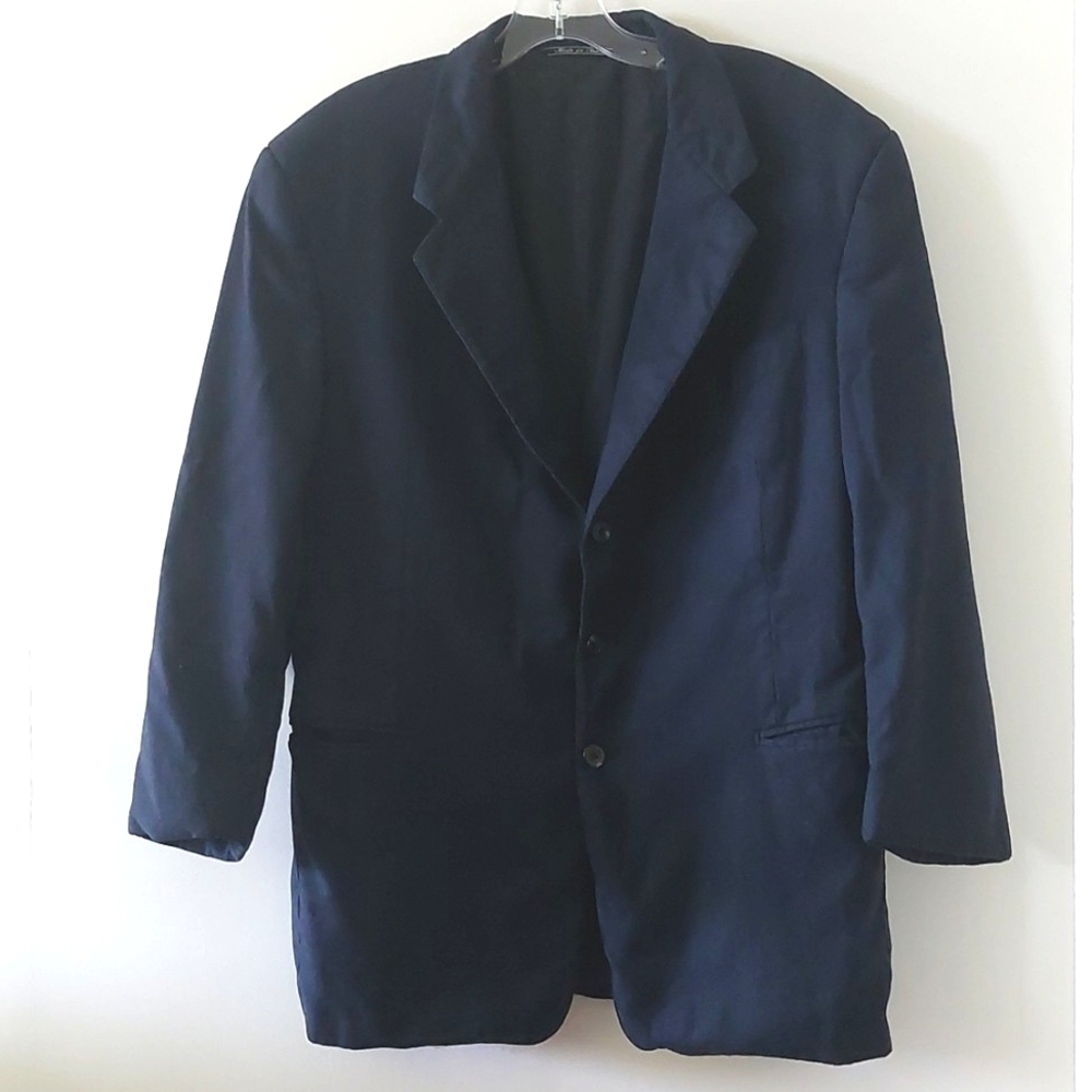 Vintage Gianfranco Ferre 100% wool blazer size 56 8R has a flaw